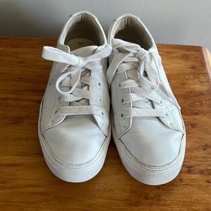 Slightly worn Toms Alex White Tie Sneakers